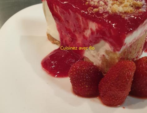 Cheesecake sans cuisson au coulis de fraises